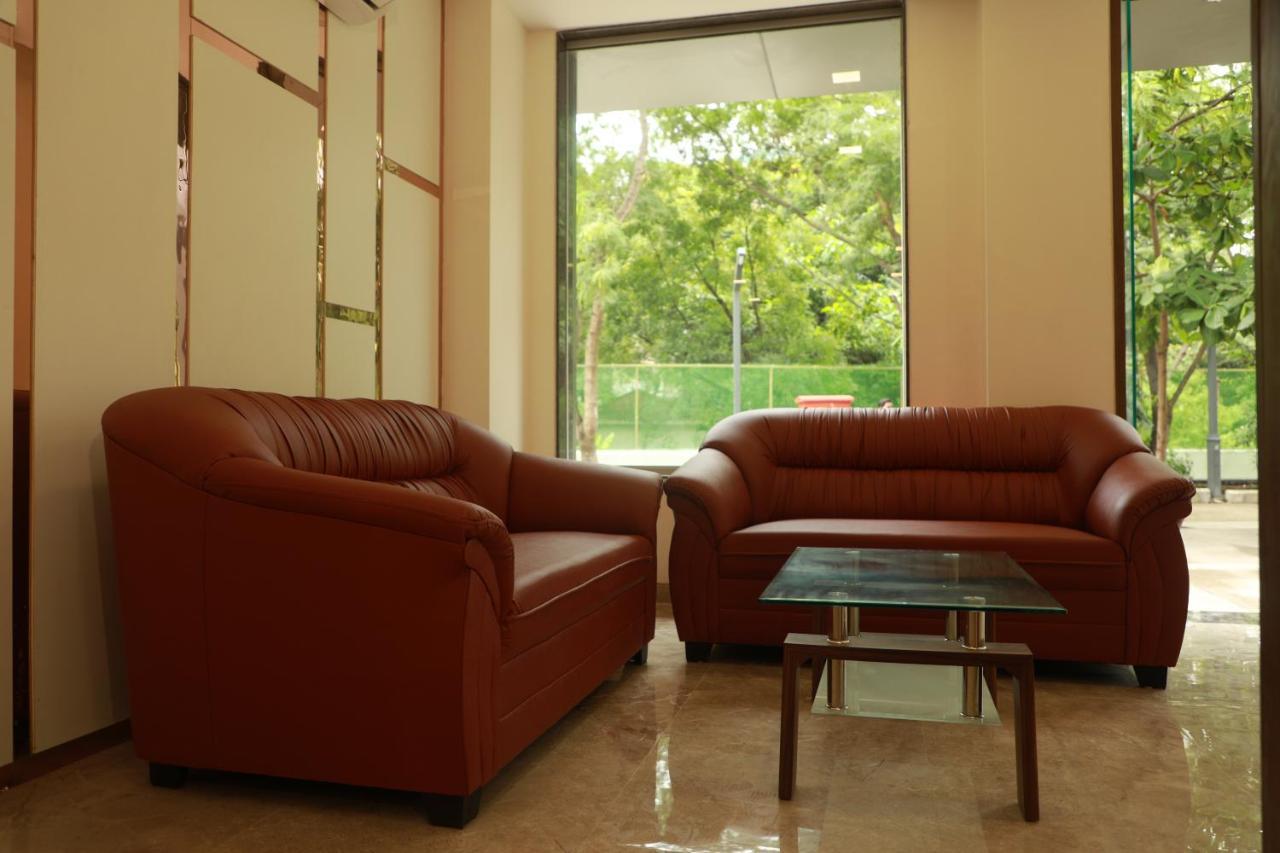 Serenity By Monarch, Baner Pune Méribel Village Exteriér fotografie